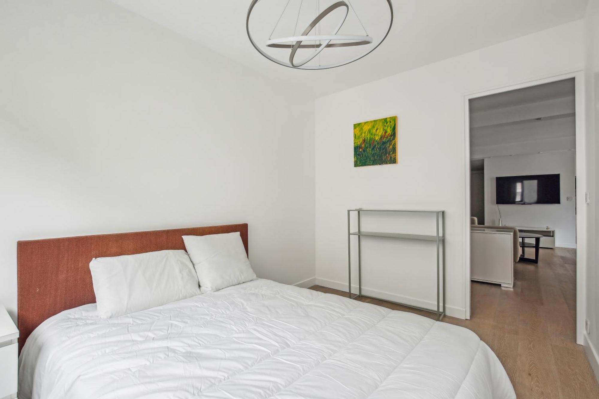 Arc De Triomphe By Weekome Apartment